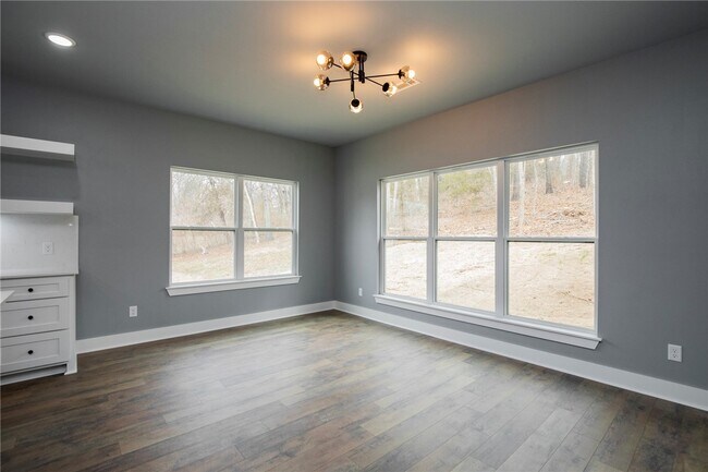 Building Photo - 47 Overton Dr