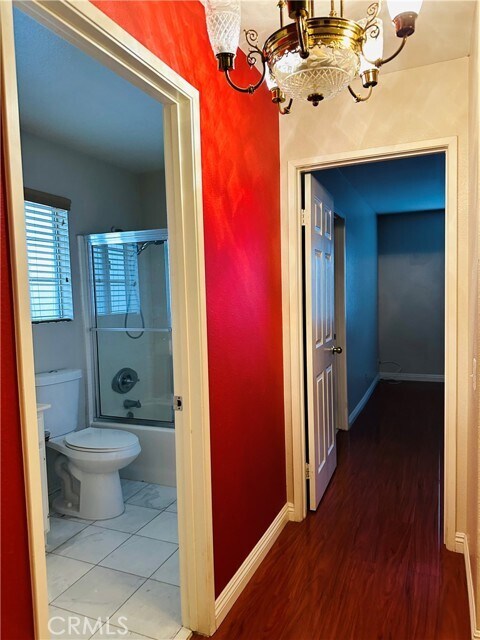 Building Photo - 555 W Lemon Ave