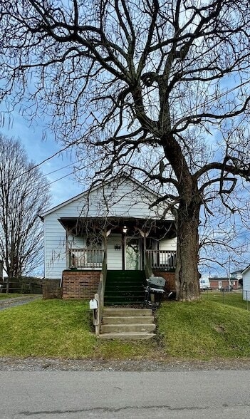 Building Photo - 500 Bailey Ave