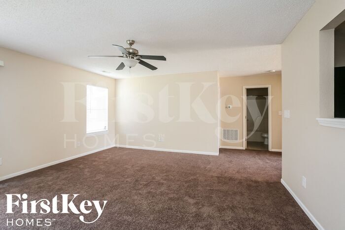 Building Photo - 15466 Dusty Trail