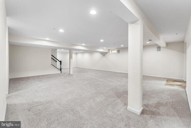 Building Photo - 7570 Arundel Woods Dr
