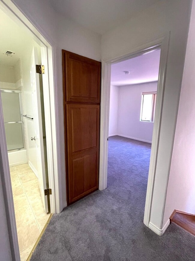 Building Photo - Quaint Gated Community near Pacific View Mall