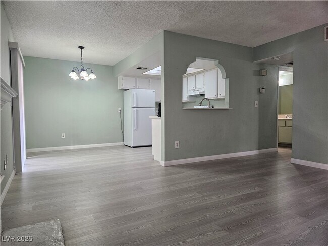 Building Photo - 4752 O'Bannon Dr