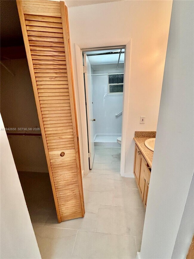 Building Photo - 3181 SW 13th St