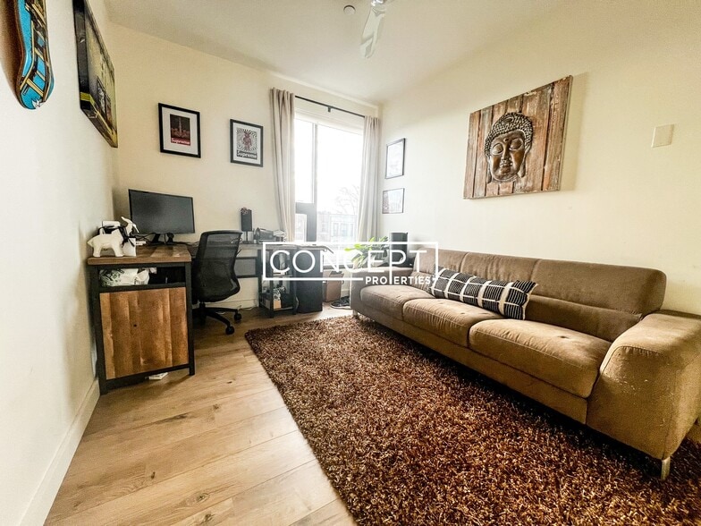 Building Photo - 1 Sewall St