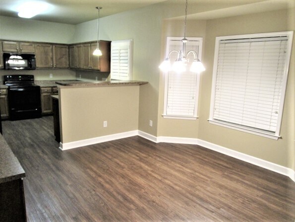 Building Photo - 3063 Romain Trail