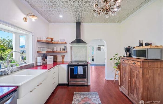 Building Photo - 5060 WA-106