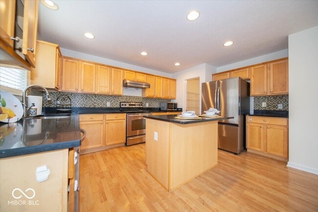 Building Photo - 3473 Millbrae Dr