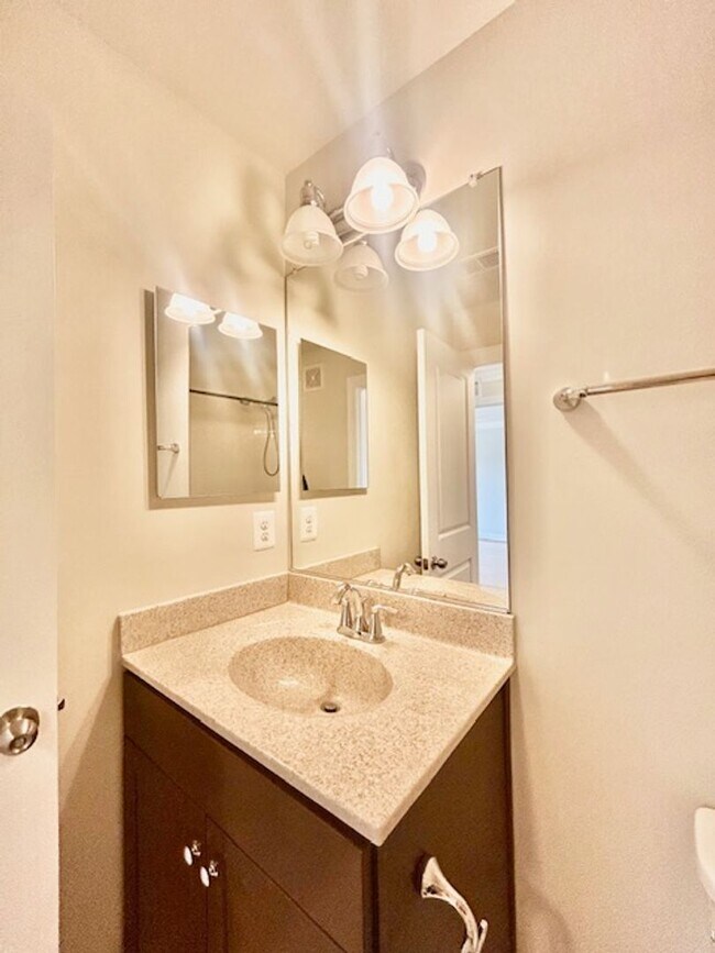 Building Photo - 140 Copley Cir