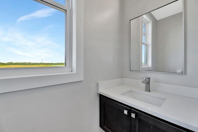 Building Photo - Spacious 3-Bed Home in Maize Schools – Roo...