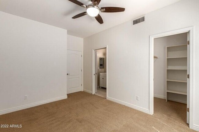 Building Photo - 11838 E Carol Ave