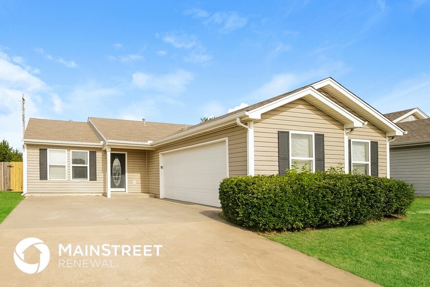 Primary Photo - 2524 Waterleaf Dr