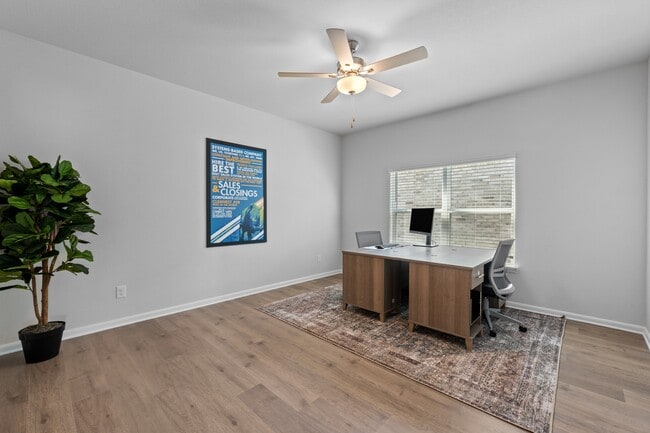 Building Photo - 1012 Camelia Grv Ct