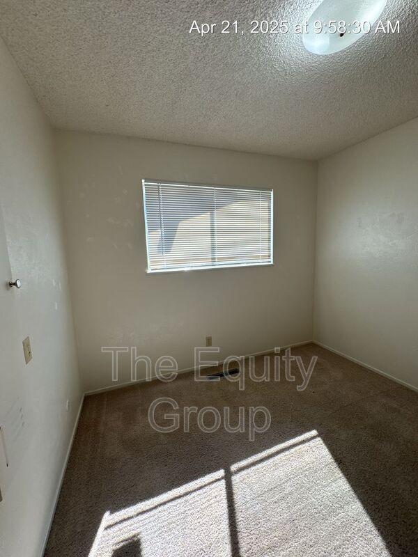 Building Photo - 5342 Avenue 280