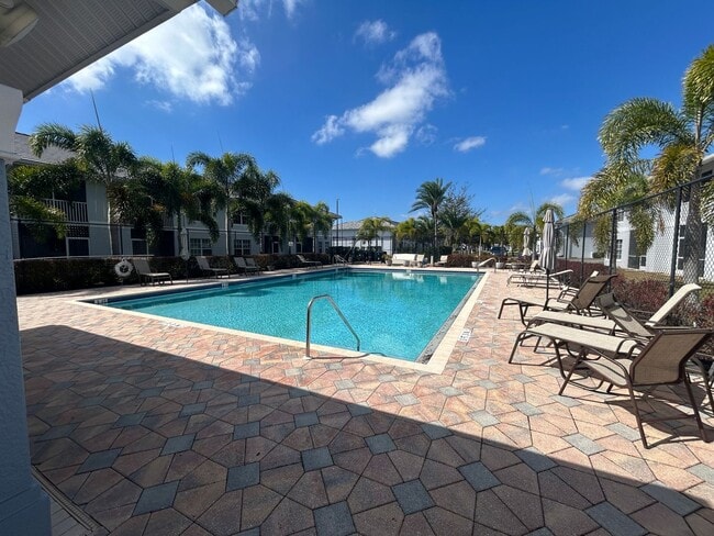 Building Photo - 8424 Bernwood Cove Loop