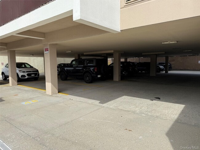 Building Photo - 235 W Park Ave