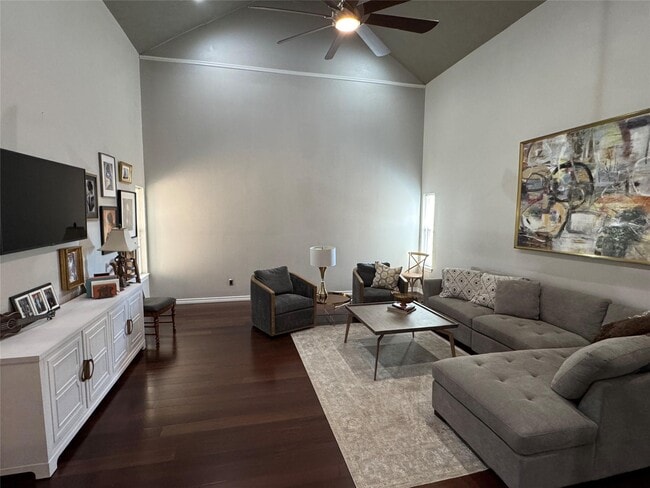Building Photo - 16003 Escher Rd