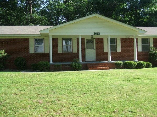 Building Photo - 3610 Hudson Dr