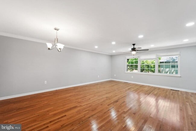 Building Photo - 64 Pickersgill Square