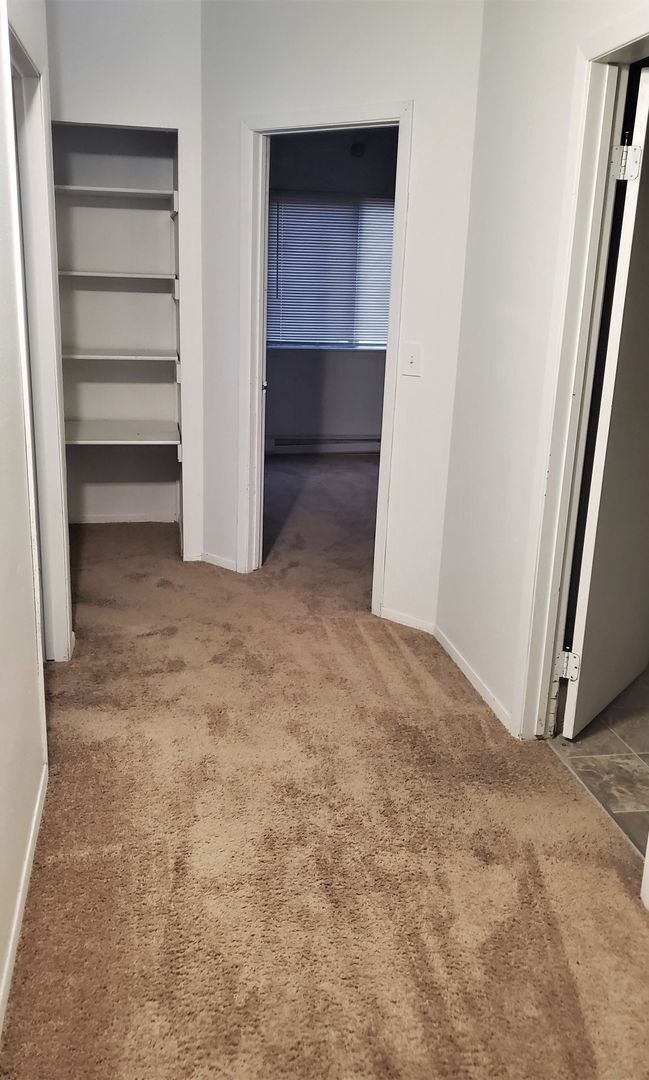 Building Photo - Broad Duplex's