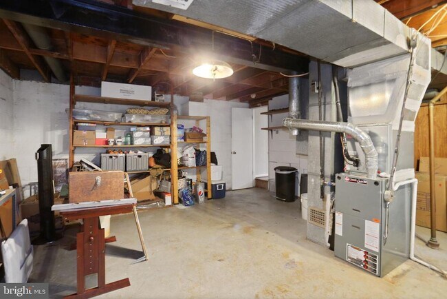 Building Photo - 4848 Red Fox Dr