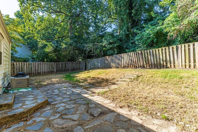 Building Photo - Location, Location, Location! Charming 3 b...