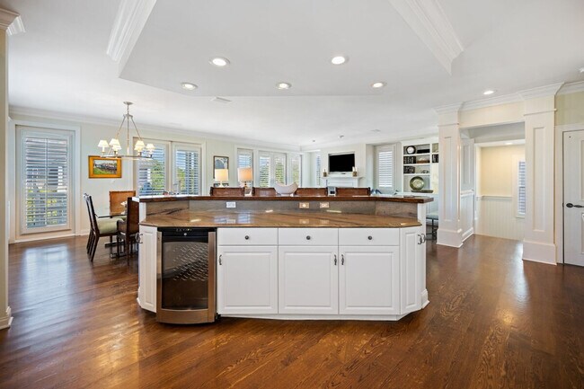 Building Photo - 221 Ocean Park Loop