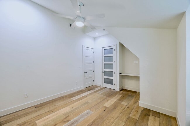 Building Photo - 8 Bedrooms 8 Baths Pre-leasing Now for 202...