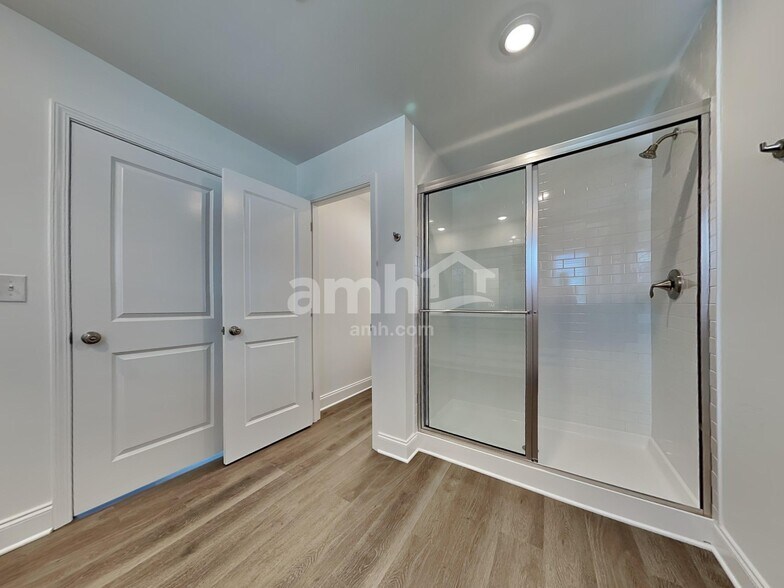 Building Photo - 212 Argea Dr