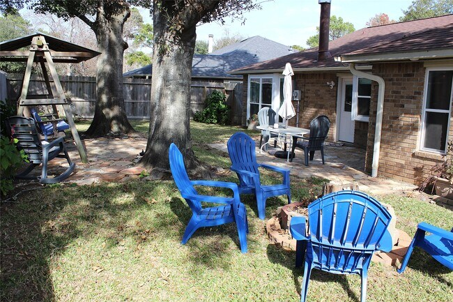 Building Photo - 1210 Three Forks Dr