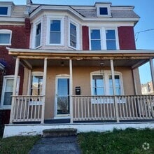 Building Photo - 320 W 31st St
