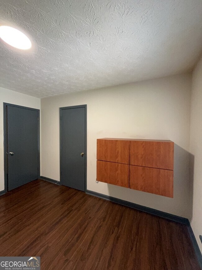 Building Photo - 1265 Herrington Rd