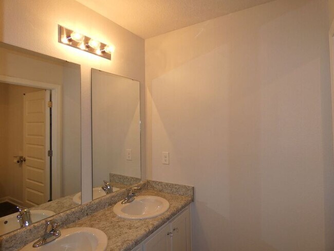 Building Photo - 5565 Galahad Trl