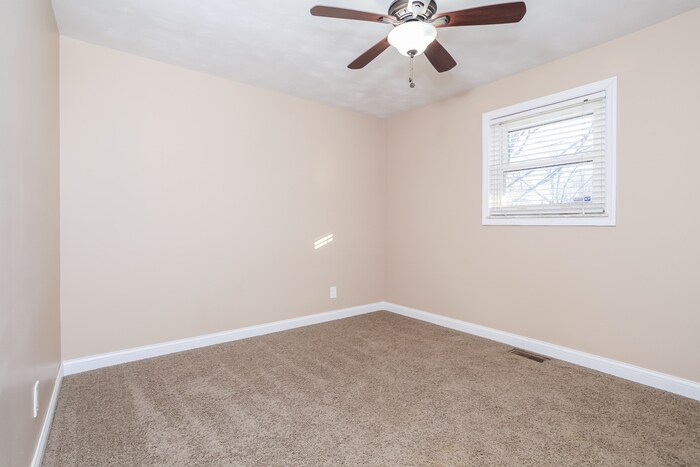 Building Photo - 6370 Sherman Terrace Rd