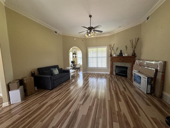 Building Photo - 9328 Owl Hill Dr