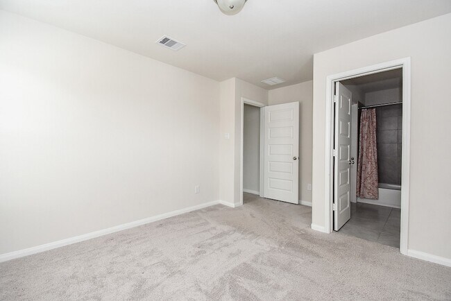 Building Photo - 21502 Carbone Ln