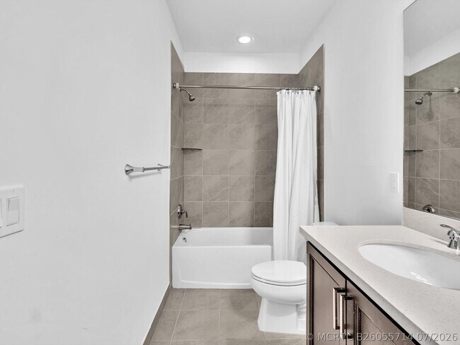 Building Photo - 556 Sanderling Cir