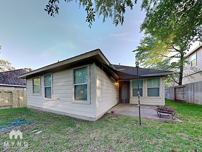 Building Photo - 14 E Sage Creek Pl
