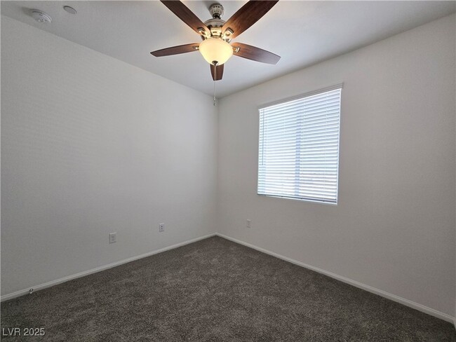 Building Photo - 5717 CRENELLATED St