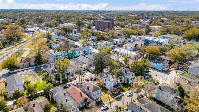 Building Photo - 513 E 33rd St