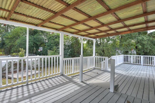 Building Photo - 3602 Kentwood Dr