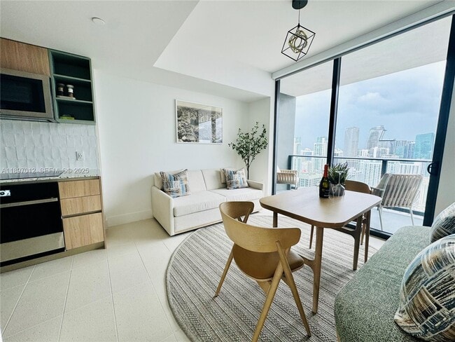 Building Photo - 159 NE 6th St