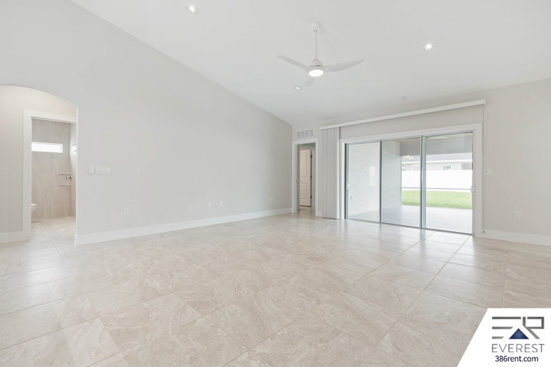 Building Photo - 22 Woodlyn Ln