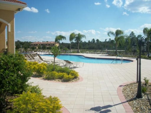 Building Photo - Charming 2Bed/ 2Bath in Poinciana Tuscany ...