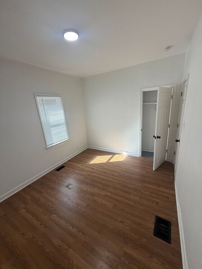 Building Photo - Newly Renovated 3 Bedroom • 1 Bathroom Home