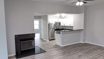 Building Photo - 20 Greystone Ct