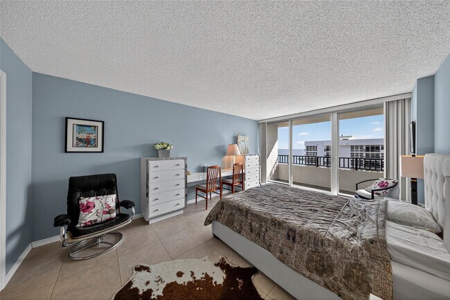 Building Photo - 531 N Ocean Blvd