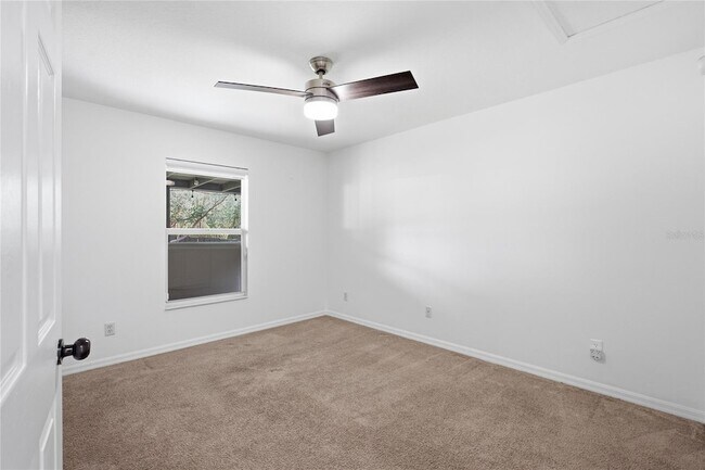 Building Photo - 10924 SW 48th Terrace