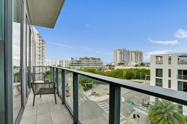 Building Photo - 1220 17th St