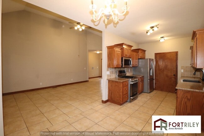 Building Photo - Gorgeous Home for Rent!